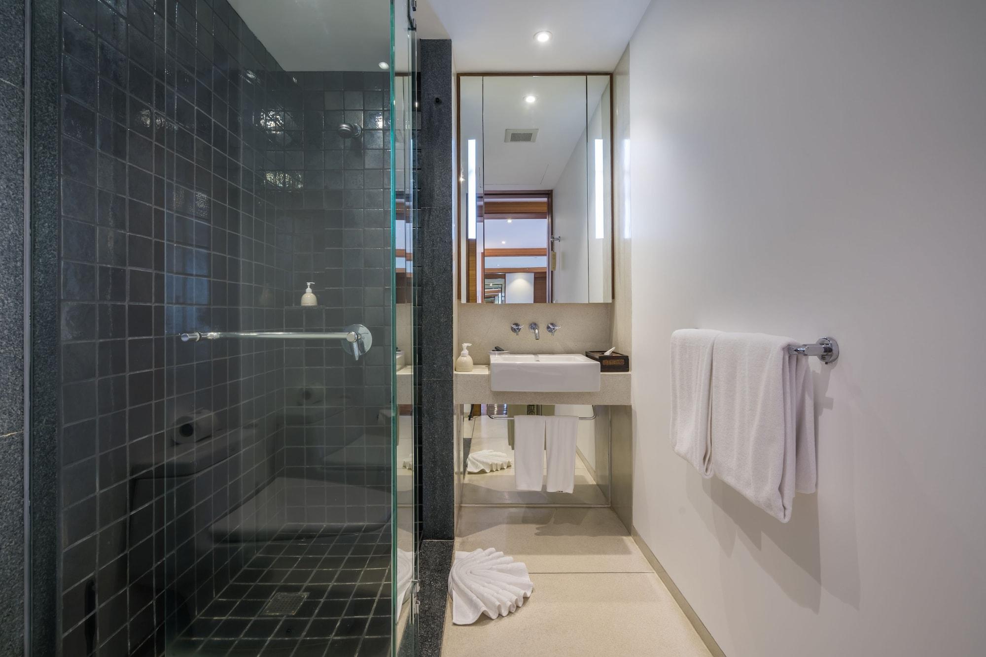 The Chava Resort Bãi biển Surin Ngoại thất bức ảnh