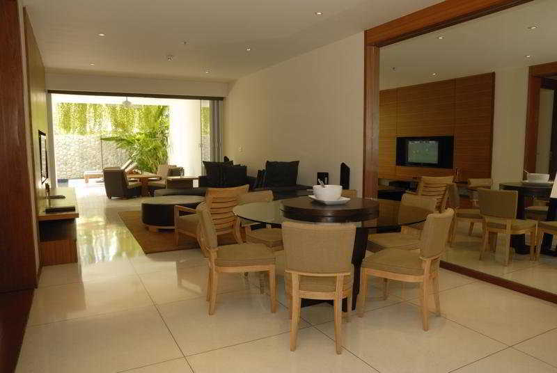 The Chava Resort Bãi biển Surin Ngoại thất bức ảnh